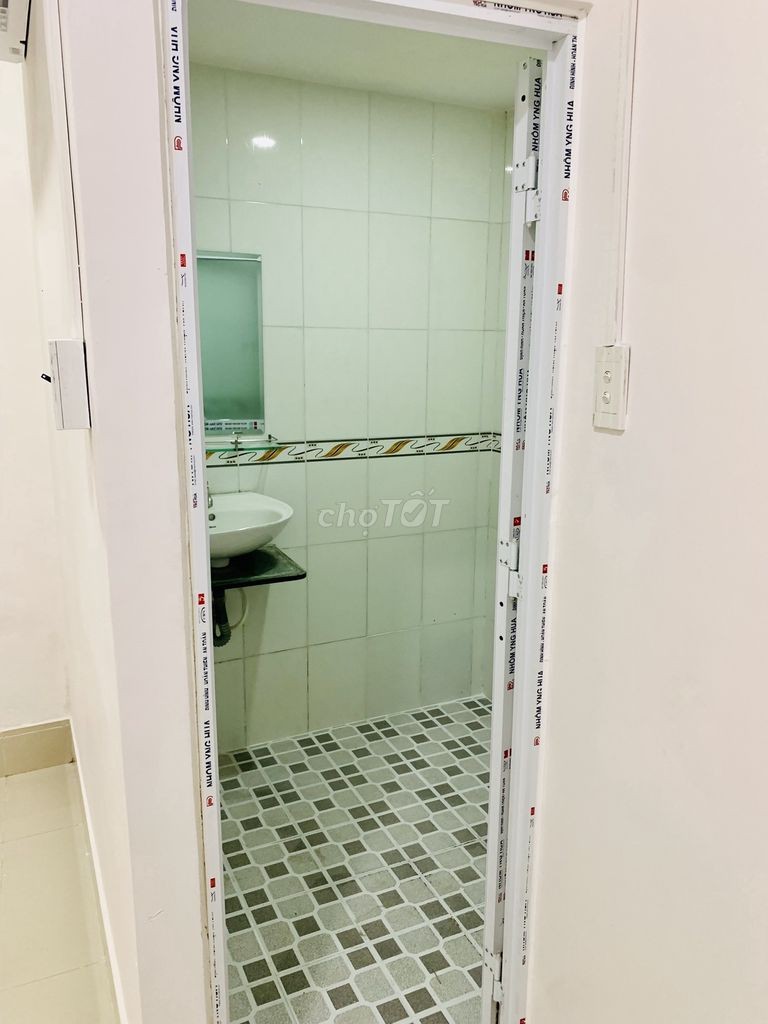 Địa chỉ hem 549 Xô Viết Nghệ Tĩnh, Bình Thạnh cần cho thuê giá 11 triệu/tháng, dtsd 70m2