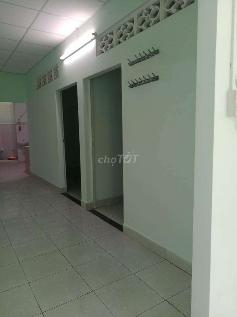 Chưa sử dụng chủ cần cho thuê nhà rộng 80m2, giá 16 triệu/tháng, hẻm 241 Nguyễn Thái Sơn