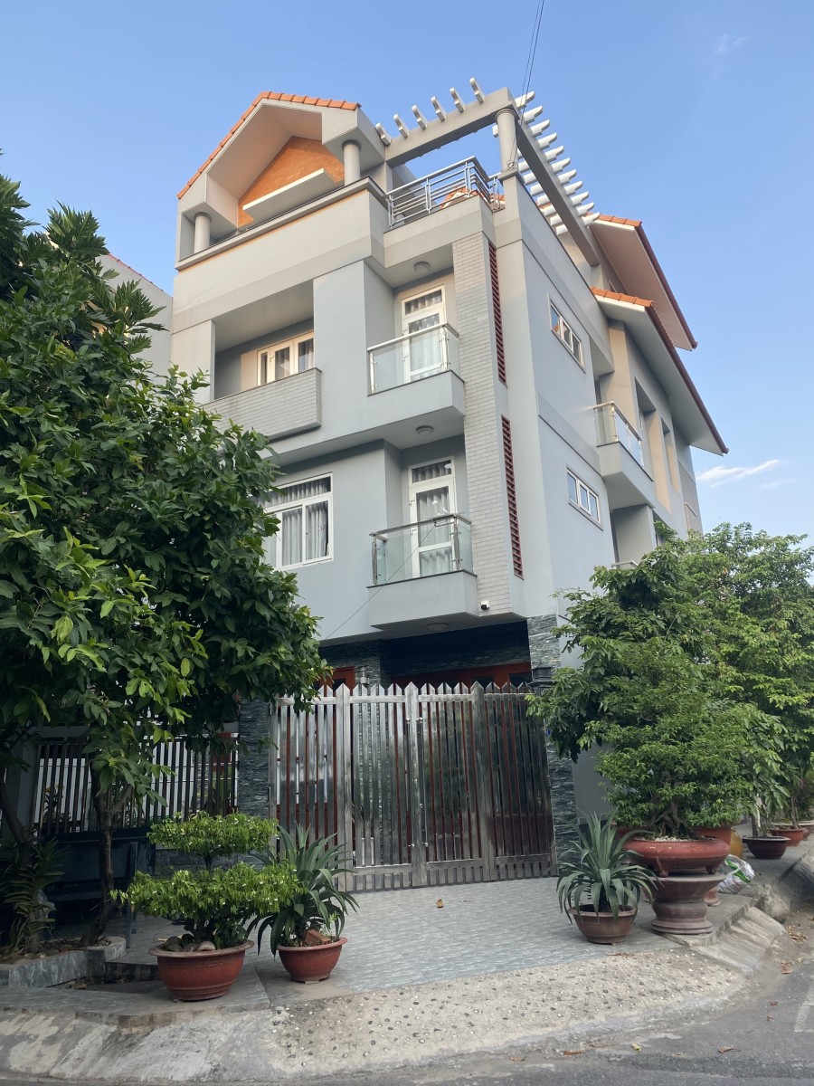 Cho Thuê Villa Nguyễn Văn Hưởng 450m2 Giá 2000$/Tháng