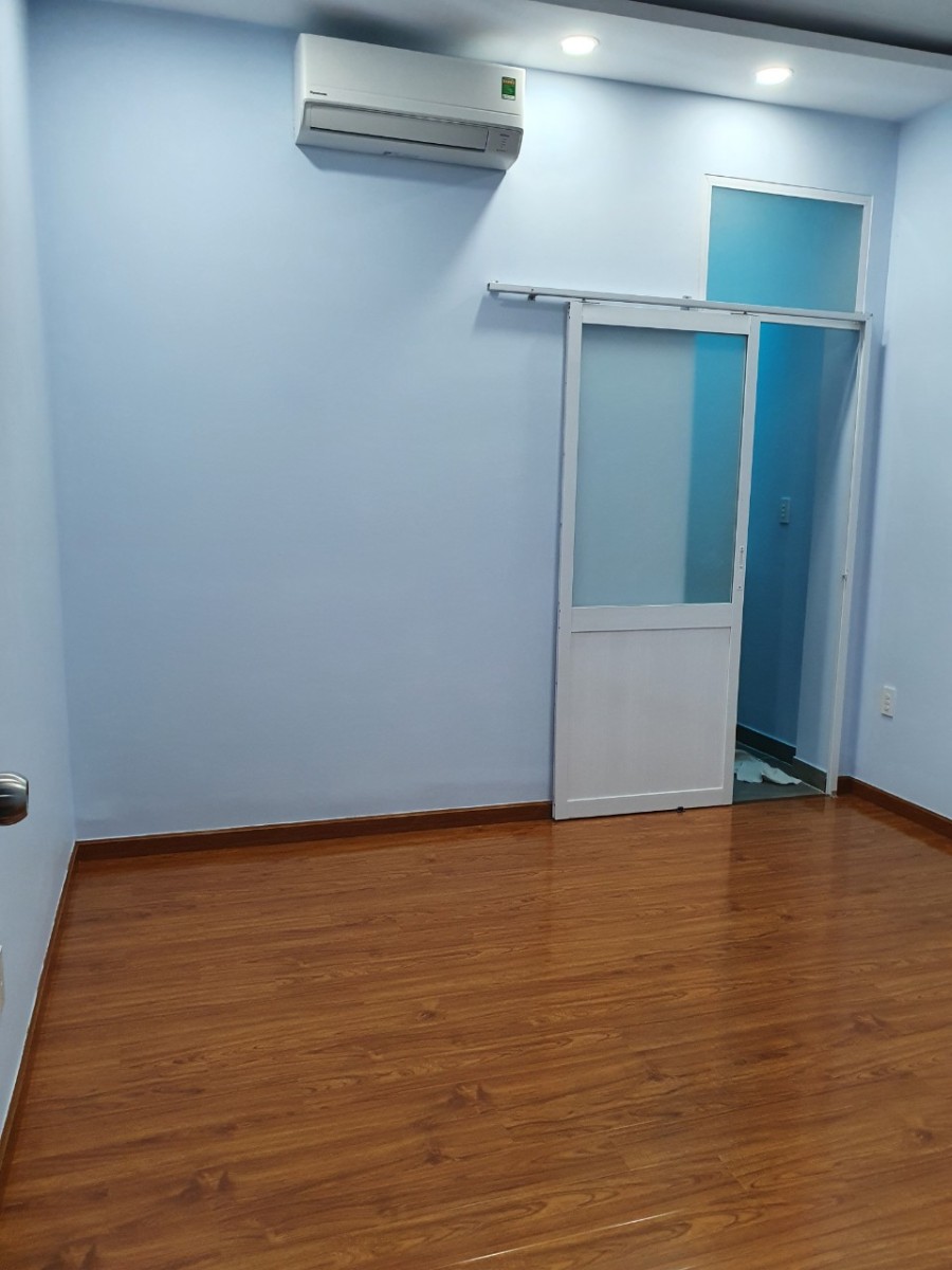 Nhà mới HXH Tôn Thất Hiệp, Trệt 2 Lầu, 2PN 2WC, Diện Tích 3.6x10m, Giá 12 Triệu