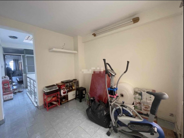 Nhà HXH Đường Cao Thắng, Trệt 2 Lầu, 4PN 3WC, Diện Tích 3.5x20m, Giá 16Triệu