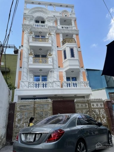 Cho thuê tòa nhà tại P. Tân Định, Q1, 5 lầu, hẻm ô tô, 137m2, 16PN, giá 125tr/th. LH 0901999998