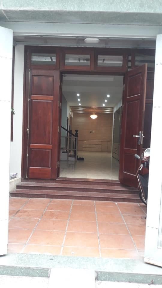 Cho thuê nhà Diện tích: 76m2, 3 tầng tại Đường Hoàng Văn Thái, Quận Thanh Xuân, Hà Nội