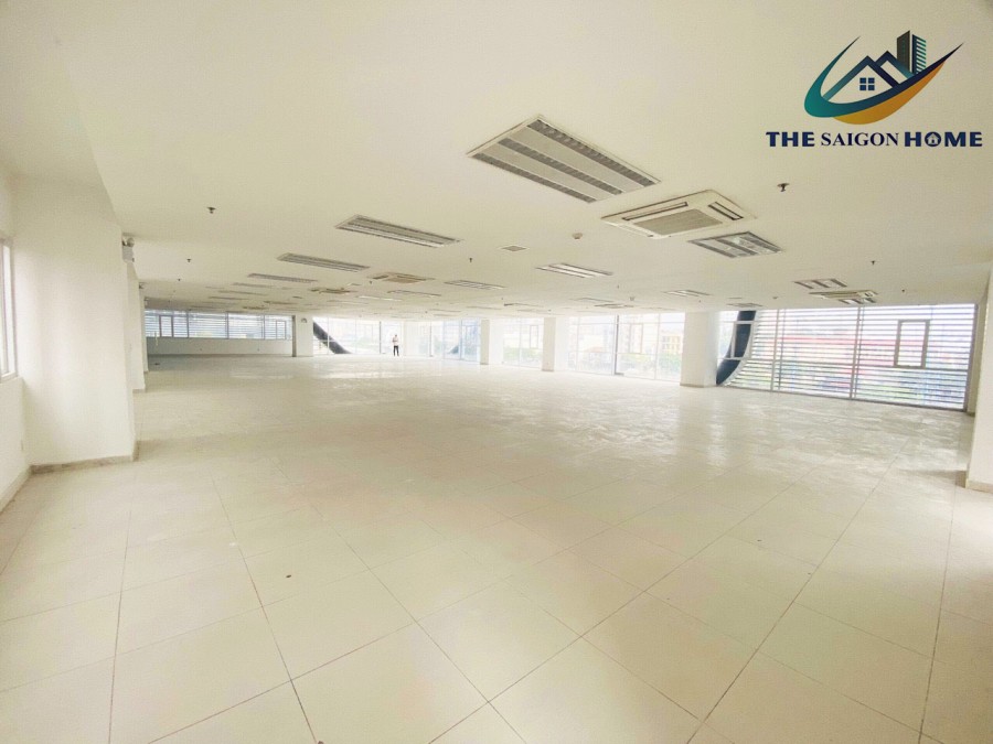 Cho thuê Building 4500m2 Hầm 8 tầng nổi Quốc lộ 13 TP. Thủ Đức