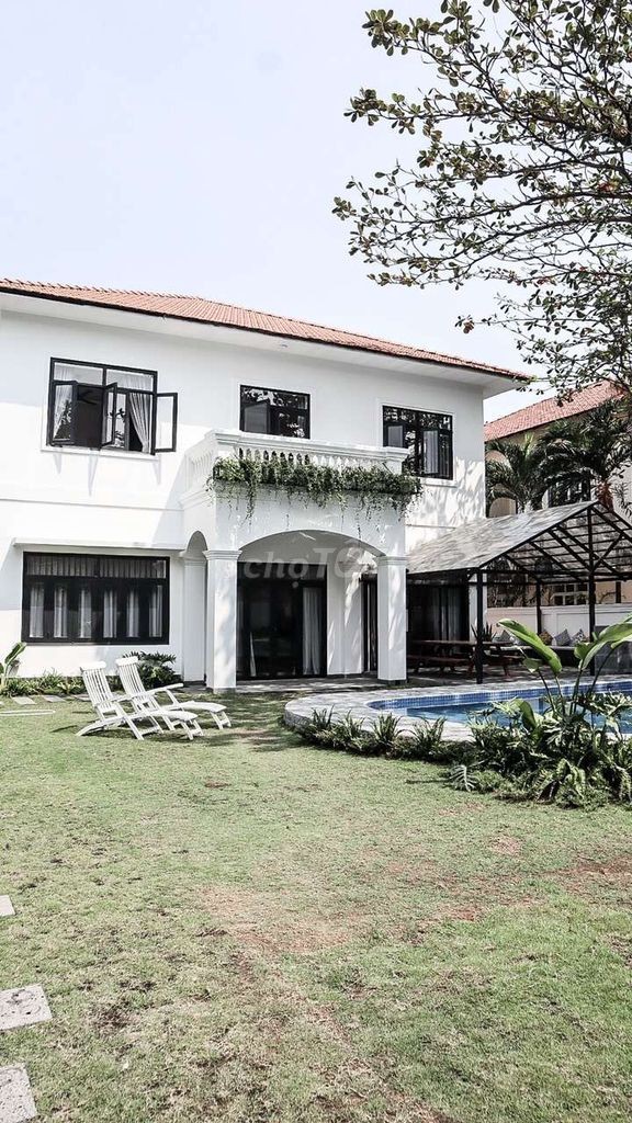 Biệt Thự Thảo Điền Sân Vườn, Hồ Bơi 700m2 - Giá 5500$