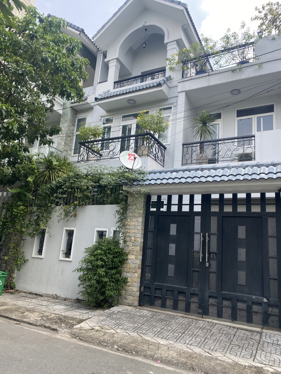 Cho thuê biệt thự Phường An Phú, Quận 2 diện tích sử dụng 350m2, giá thuê 32 Triệu/Tháng