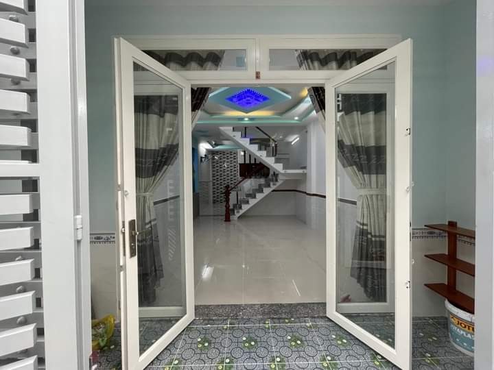 Cho thuê nhà nguyên căn Đường số 4, p16, Gò Vấp, dt 48m2, 2PN, giá 8 triệu/tháng. lh 0908332567