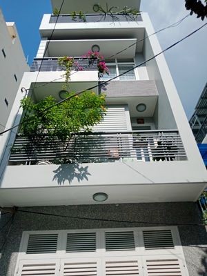 Cho thuê nhà hẻm 150 Nguyễn Trãi, 3 tầng, 100m2, 30tr/th. lh 0919167179