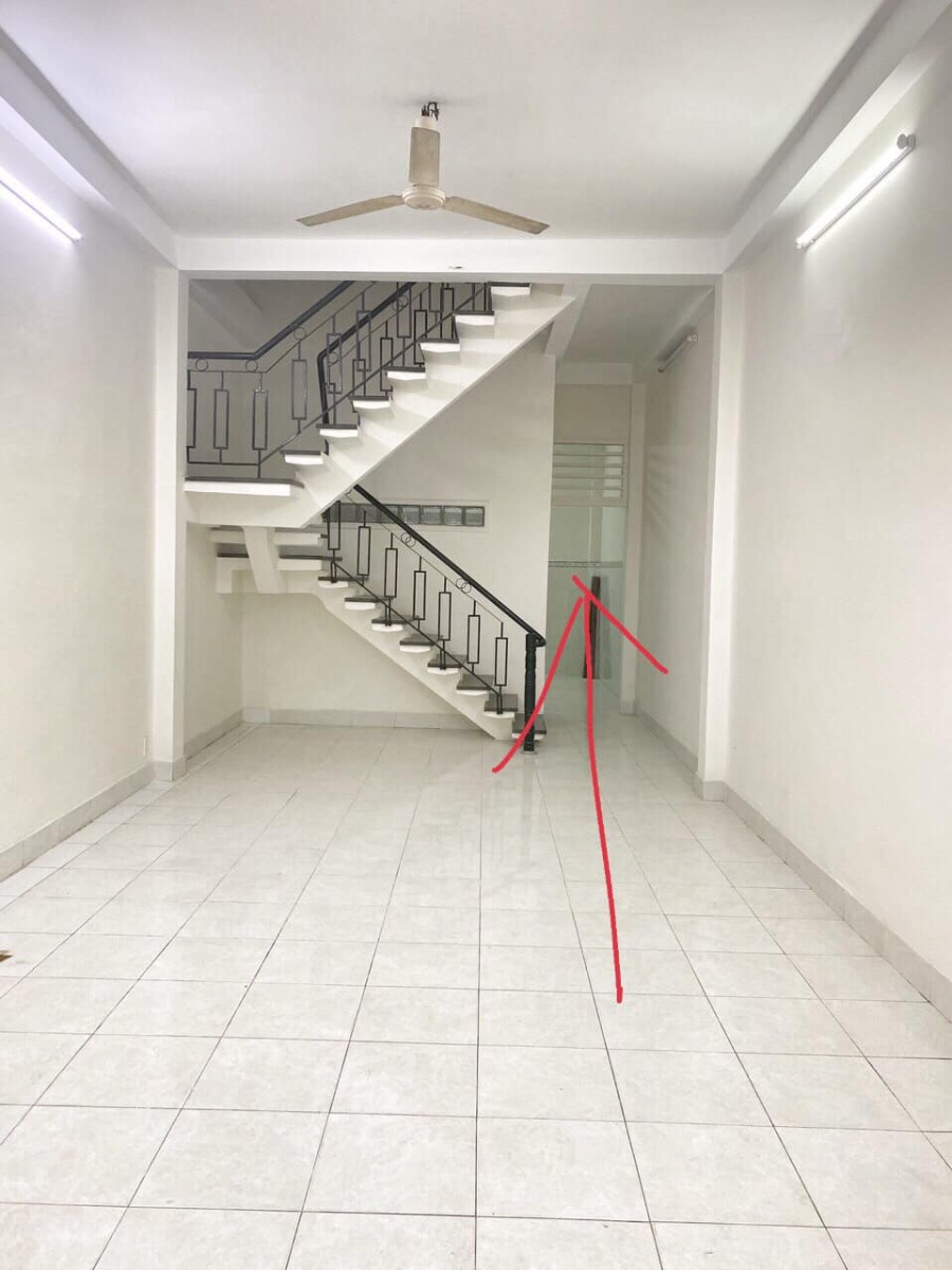 Cho thuê nhà nguyên 80m2 ( 4m x 20m ) có 2 tầng ( 1 trệt, 1 lầu ) ngay ngã 5 chuồng chó. Giá 14Tr