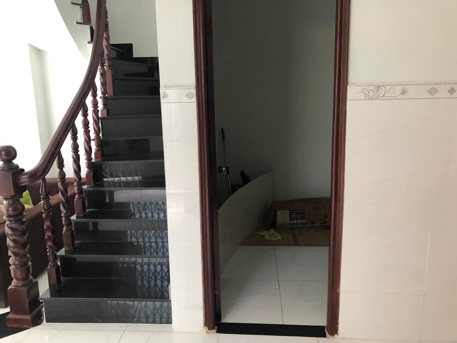 Cho nhà nguyên căn tại 540 Vĩnh Viễn p6 q10. Góc hai mặt tiền KD