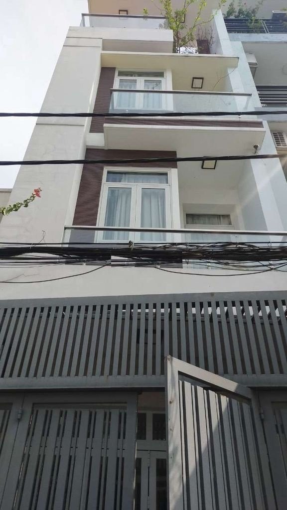 Nhà hẻm xe hơi trước nhà cho thuê 68m2, 3 lầu, 4pn, Nơ Trang Long, Bình Thạnh