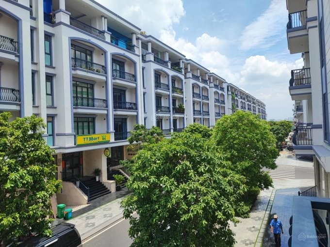 Nhà cho thuê ngay KĐT Vạn Phúc, đa dạng diện tích, giá tốt. LH 0908506363