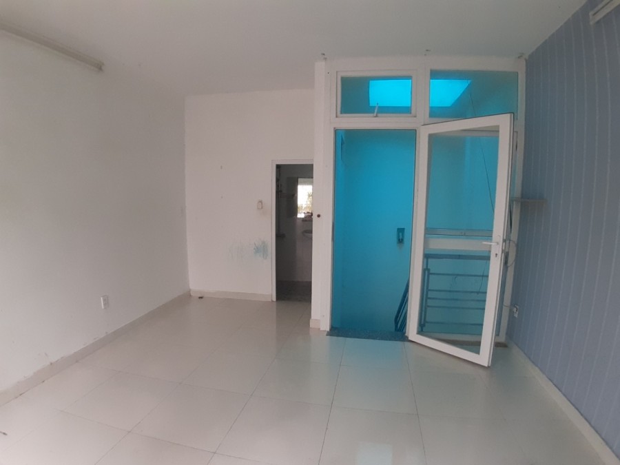 Cho thuê hẻm xe hơi Nguyễn Xí 2 chiều 3PN sạch sẽ 4.3x13