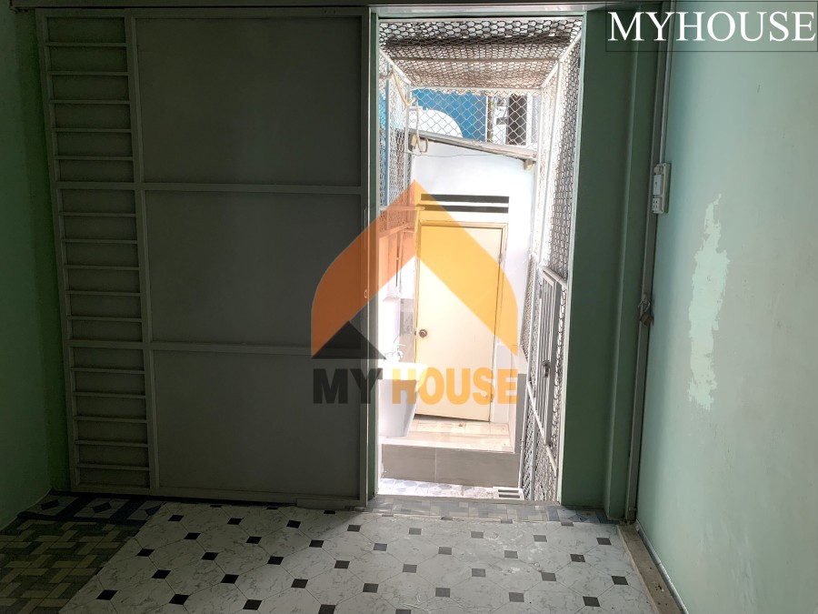 Ể Ể !! Nhà ngay khu Thảo Điền đường xe hơi chạy chỉ 30 triệu