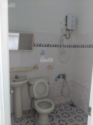 Nhà nguyên căn 100m2, 3PN, 3 tầng cho thuê 14 triệu/tháng. LH 0918141401