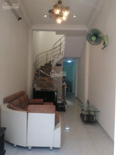 Nhà nguyên căn 100m2, 3PN, 3 tầng cho thuê 14 triệu/tháng. LH 0918141401