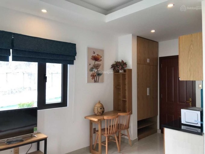 Nhà cho thuê 210m2, kinh doanh CHDV, mặt tiền 10m, 5 lầu. Giá 220 tr/th. LH 0938252928