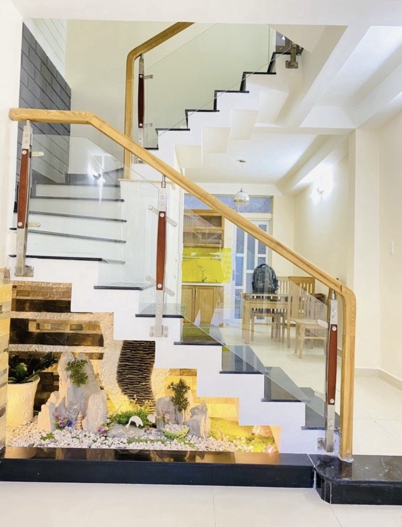 Cho thuê nhà HXT 5 tầng mới Phú Nhuận mở văn phòng, công ty giá 26tr.