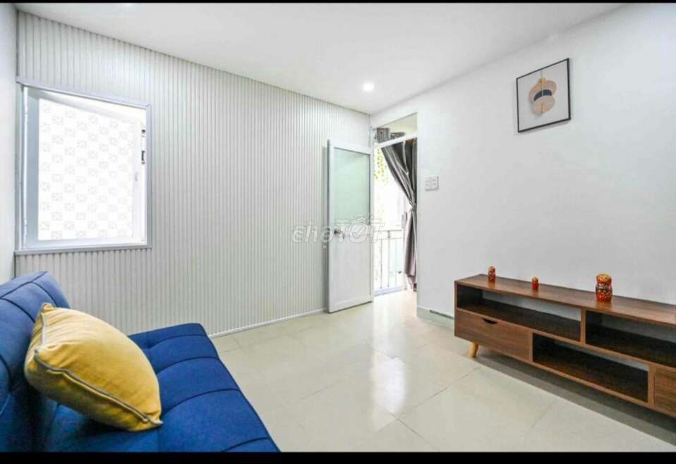 Nhà hẻm Trần Quang Diệu, 1 trệt 3 lầu đầy đủ nội thất giá thuê chỉ 11 triệu/tháng