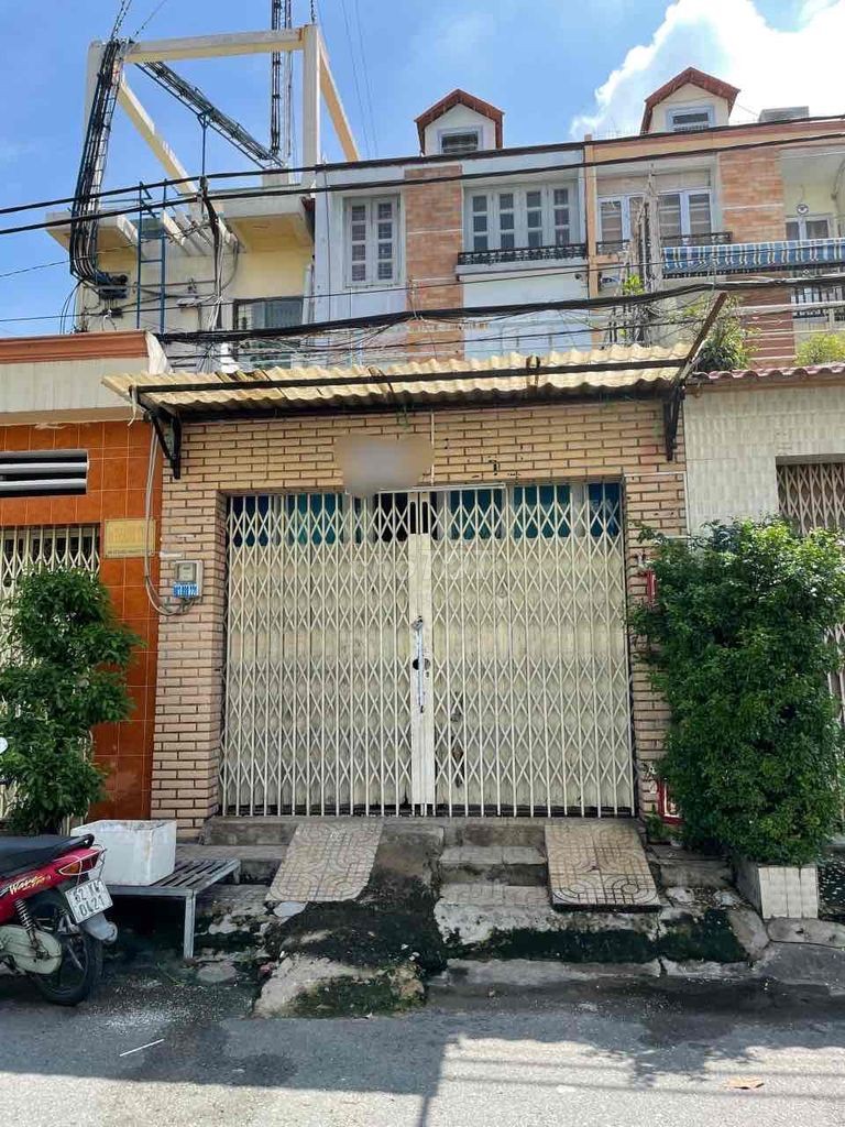 Trống nhà Cư Xá Phú Lâm D, Quận 6 cần cho thuê giá 15tr/th, 3PN-90m2