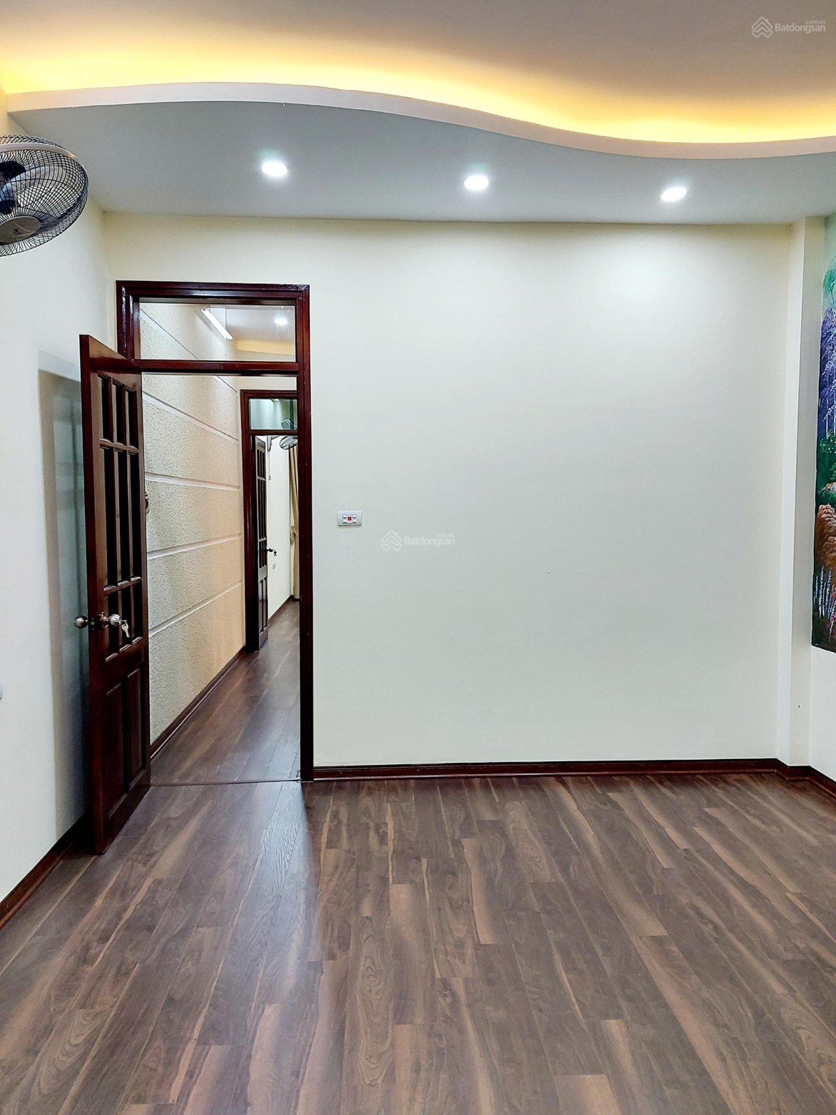 Đường Nguyễn Phong Sắc cho thuê nhà 40m2, 5PN, thuê lâu dài, giá 15tr/th. LH 0984707023