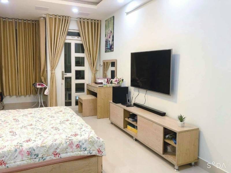 Cho thuê nhà nguyên căn 3 lầu hẻm VIP tại 49A2 Phan Đăng Lưu, Quận Phú Nhuận.