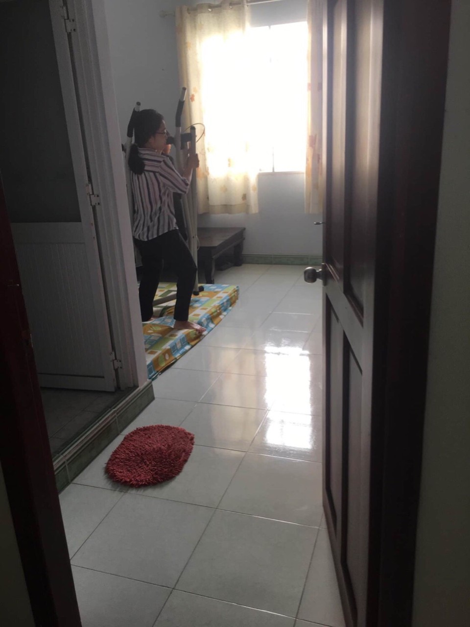 Cần cho thuê nhà đẹp 4pn sẵn điều hòa, Nguyễn Văn Quỳ Quận 7