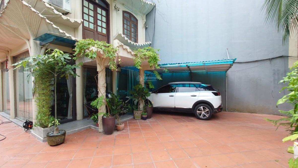 Nhà riêng ngõ 167 Trương Định, dt 200m2, ô tô vào được cho thuê 25tr/th