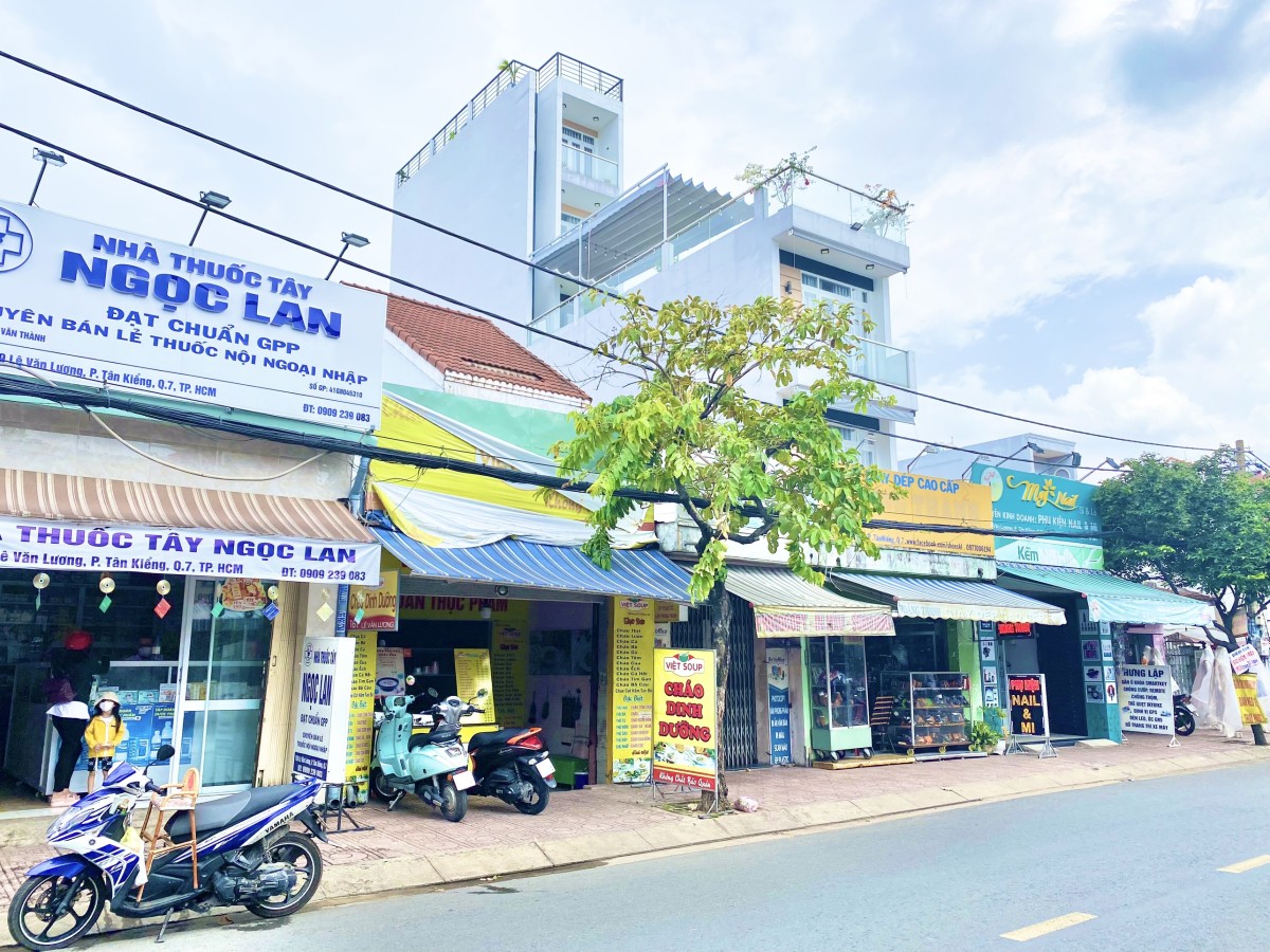 Cho thuê mặt tiền kinh doanh đẹp Lê Văn Lương gần Lotte Q.7