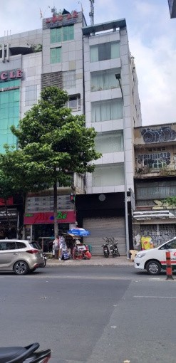 Cho thuê MT tầng trệt hoặc nguyên căn đường Nguyễn Thị Minh Khai, Phường 5, Quận 3, giá 71 tr/tháng