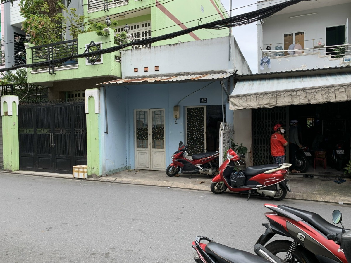 Chính chủ Cho thuê nhà mặt tiền đường nhựa 4B Lê Ngã, P Phú Trung, Q Tân Phú