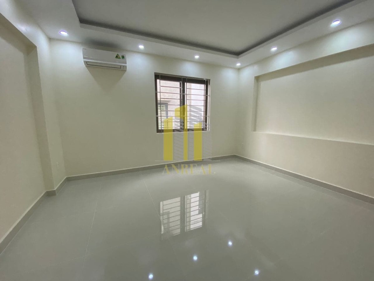 Nhà mt 90m2 - 3 lầu cho thuê giá 28tr/th gần Trần Lựu, quận 2