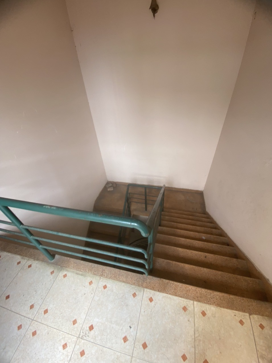 Cho thuê nhà mặt tiền đường số 4, ngay Hương lộ 3 - Bình Long. 12x18m, trệt + 2 lầu. 31 triệu.