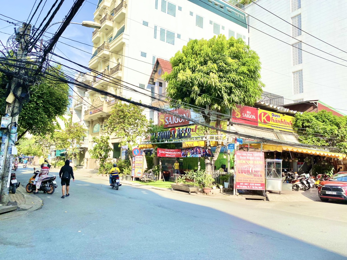 Cho thuê MB kinh doanh ăn uống đường 79, P. Tân Quy, Quận 7