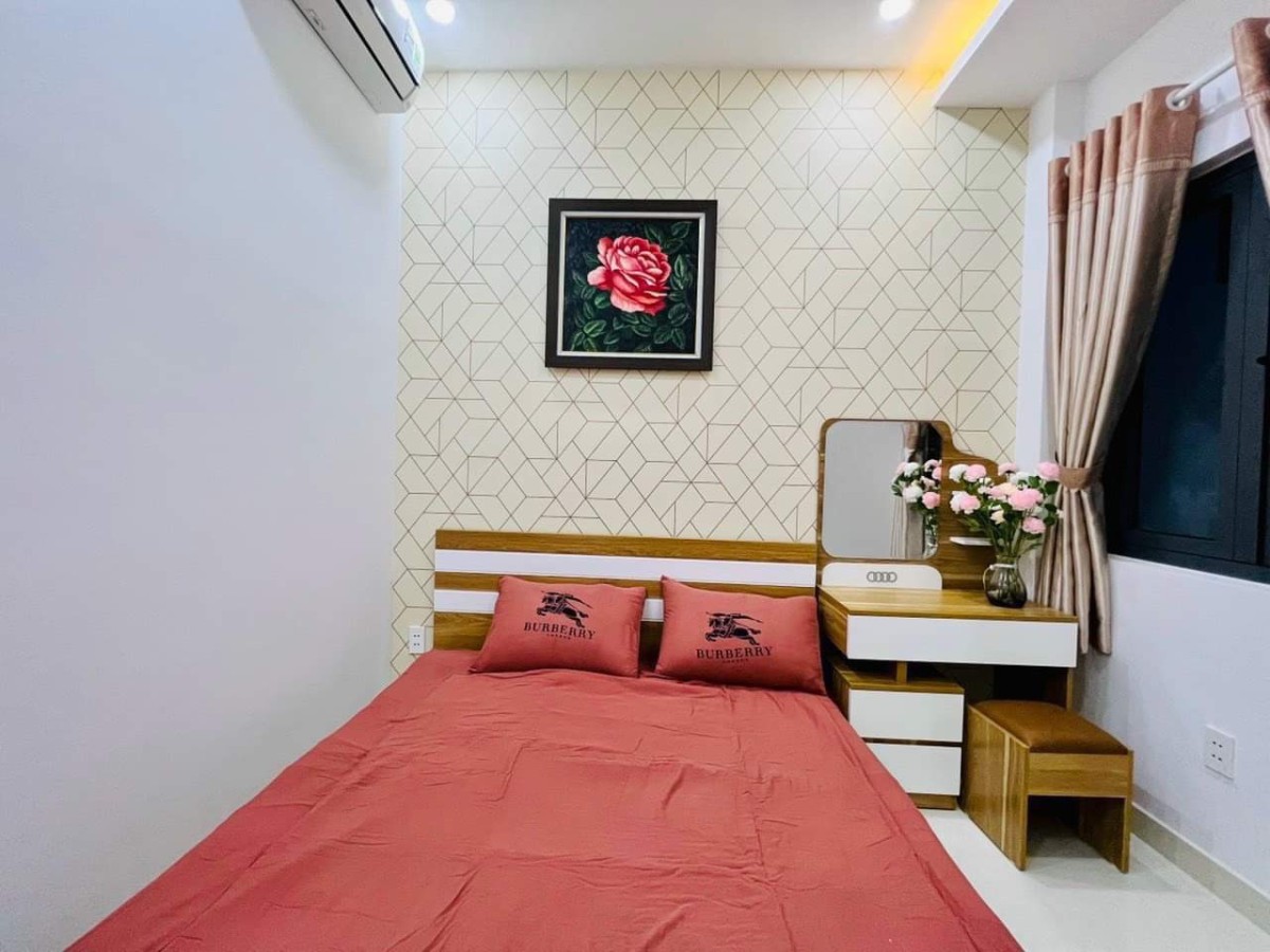 Nhà mới đẹp full nội thất 4 phòng Nguyễn Duy Cung P12 Gò Vấp