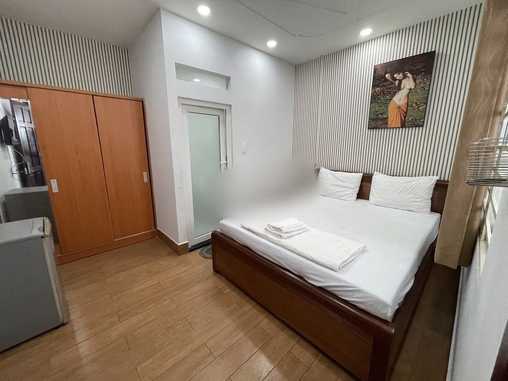 Cho thuê toà nhà hotel, căn hộ dịch vụ mặt tiền đường Huỳnh Tấn Phát