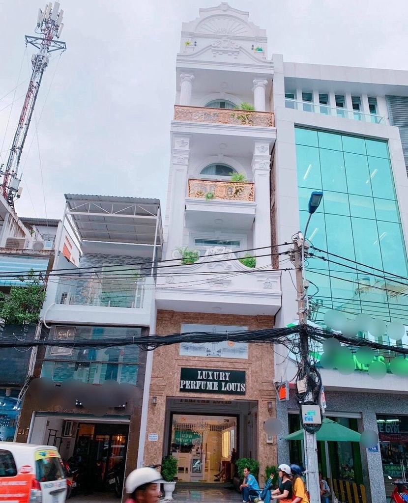 Nhà MT Huỳnh Văn Bánh giảm giá cực mạnh 4x25m, nhà mới, đẹp 99,9%