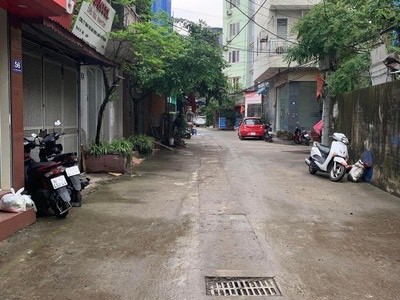 Cho thuê nhà Nguyễn Xiển, Thanh Xuân ngõ ô tô tải, 3PN, 10tr/tháng