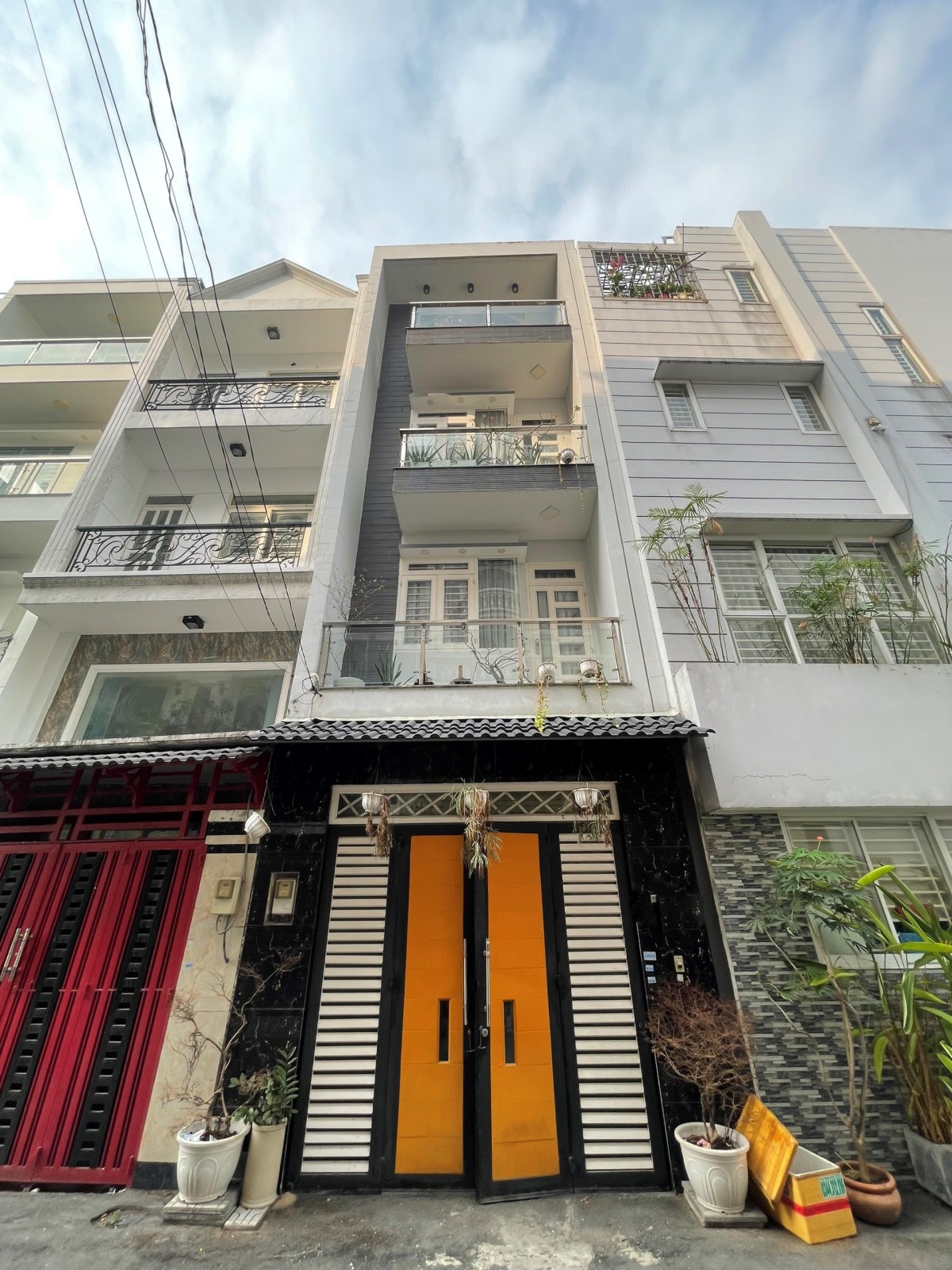 Cho thuê nhà khu đồng bộ đường Phạm Văn Chiêu, phường 9