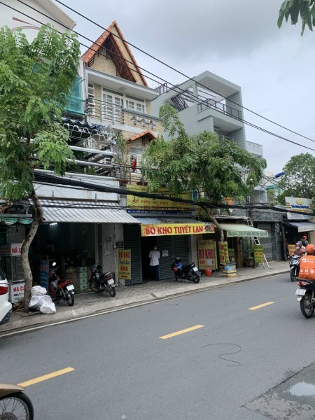 Cho thuê nhà 5x21m 3 lầu đường Lâm Văn Bền phường Bình Thuận Quận 7