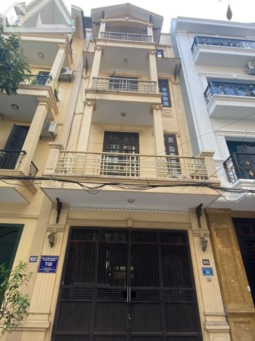 Cho thuê nhà ngõ 31 phố Trần Quốc Hoàn, Diện tích 60m2 x 4 tầng, ngõ o tô tránh nhau