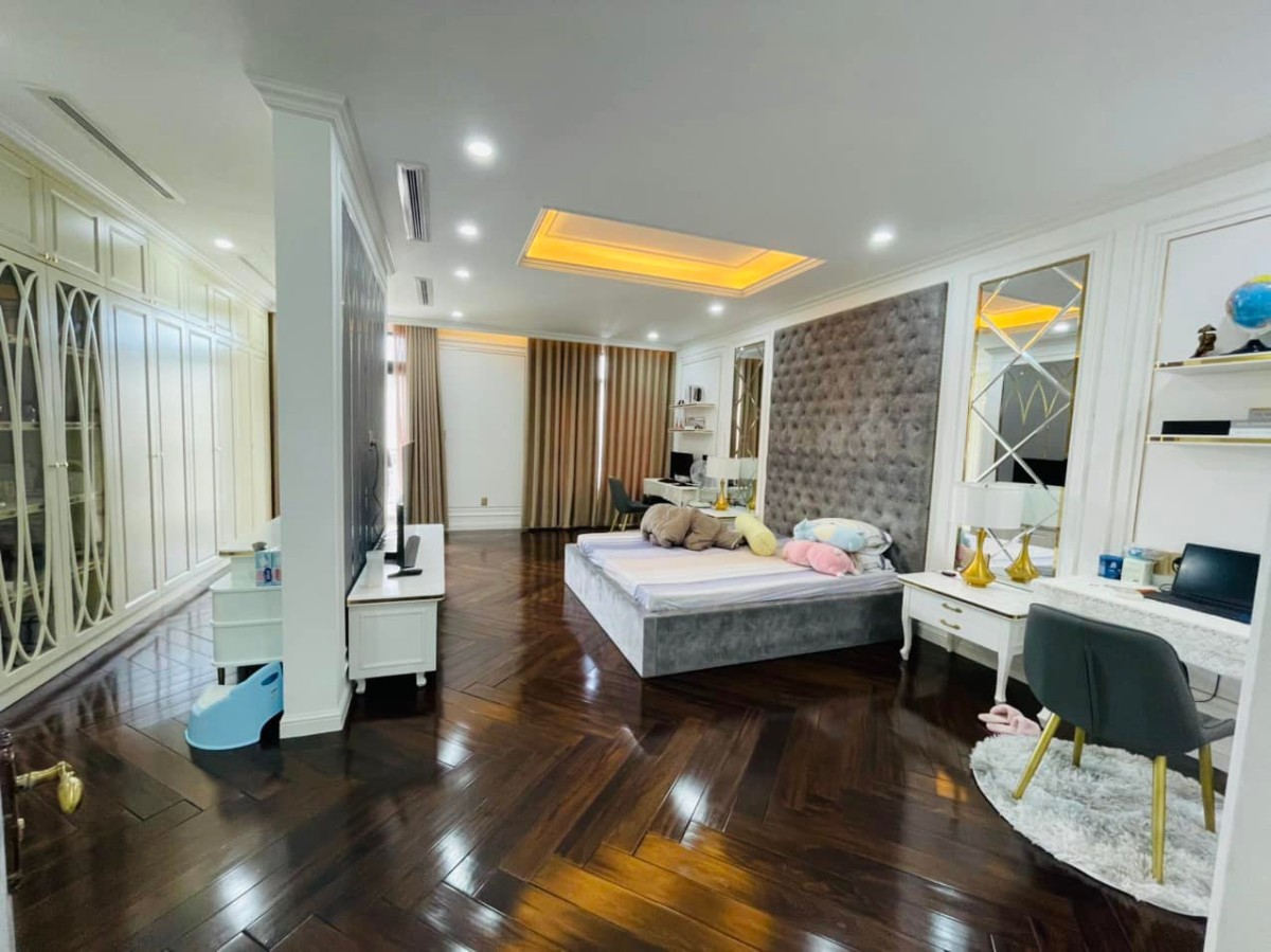 Cho thuê nhà tại Verosa Park Khang Điền - nhà mới chưa ở - full nội thất cao cấp - bv an ninh 24/7