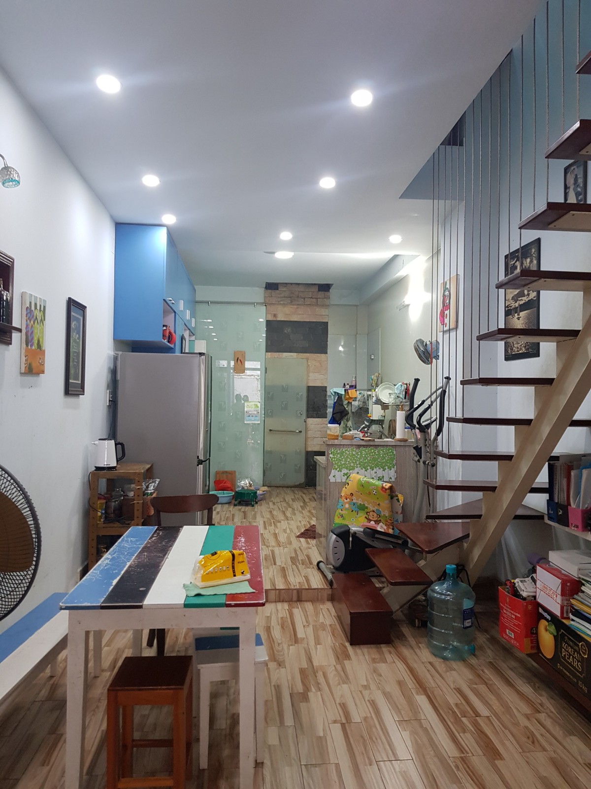 Cho thuê nhà đầy đủ nội thất Huỳnh Văn Bánh, 57m2 gồm 2PN giá 13,5tr