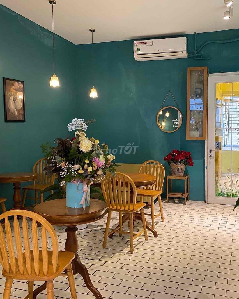 Cho thuê nhà nguyên căn làm mặt bằng Cafe, shop - Mặt tiền Nguyễn Huệ, 8 x 12m
