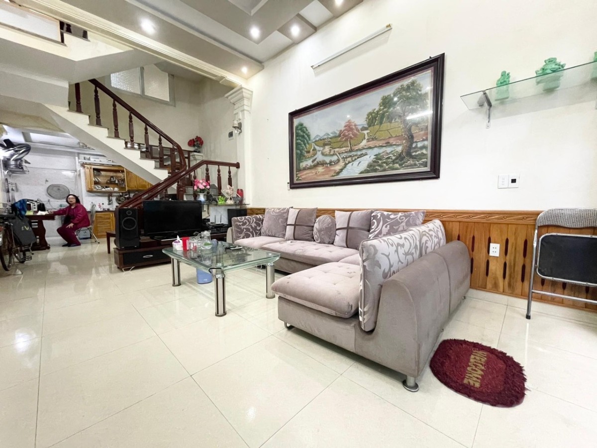 Cho thuê nhà Nguyễn Bỉnh Khiêm 3 phòng ngủ - Full đồ đẹp