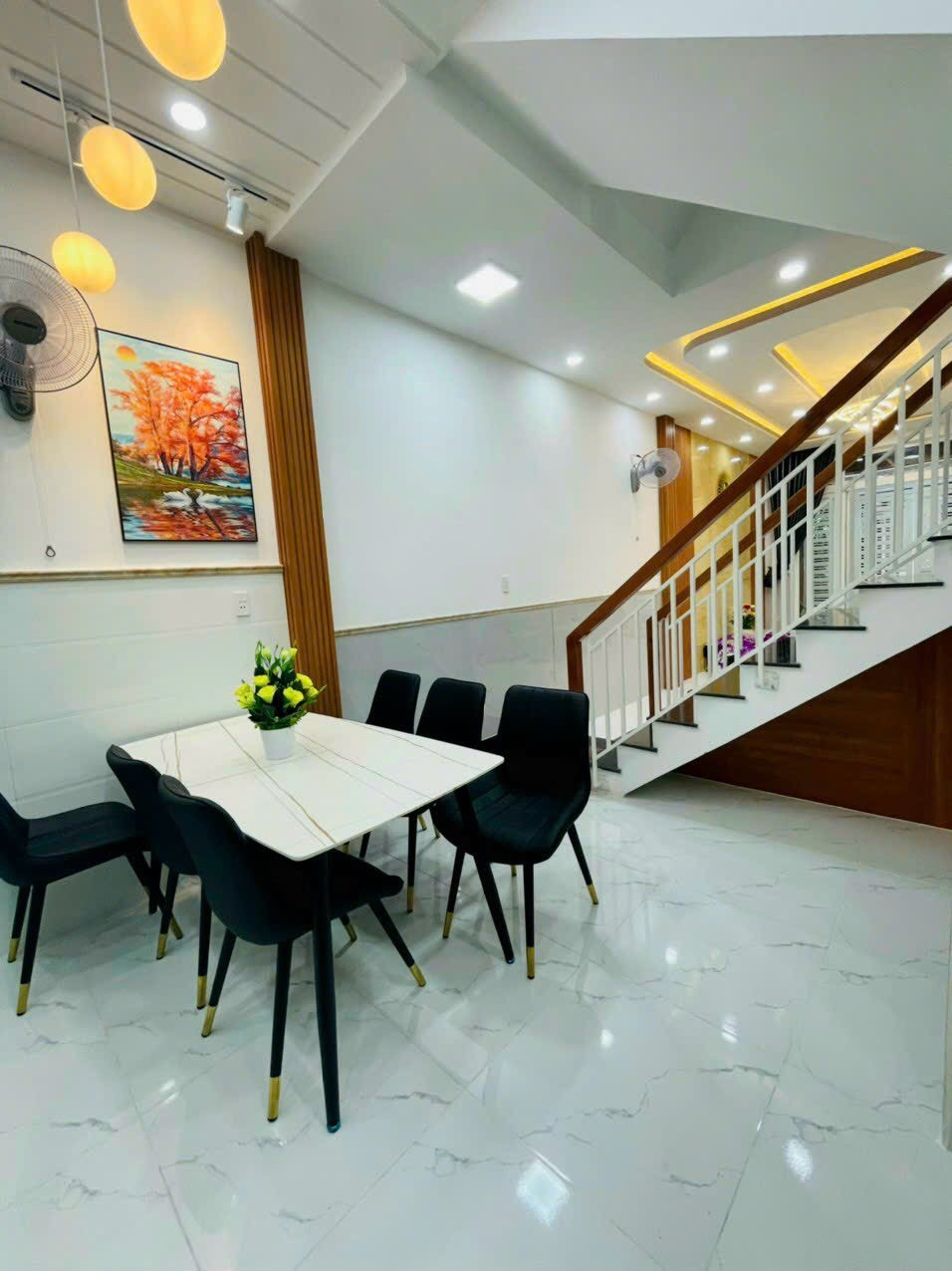 Cho thuê nhà mới đẹp MT Rạch Bùng Binh, Q3