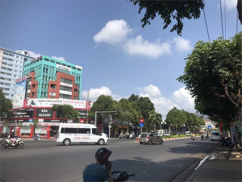 Cho thuê mặt bằng đường Nguyễn An Ninh, TP. Vũng Tàu, 2 lầu cửa cuốn