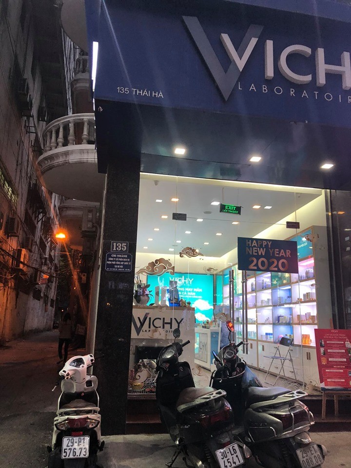Cho thuê nhà mặt phố Thái Hà số 135, nhà 2 mặt tiền rất thuận tiện kinh doanh