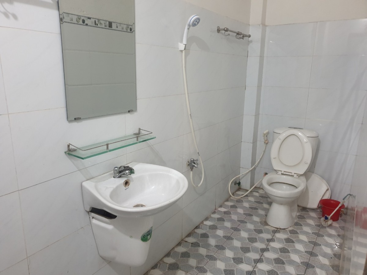Cho thuê nhà riêng nguyên căn 120m2 chợ Linh Xuân, giá 8.5 tr/th. Như: 0902 847 816