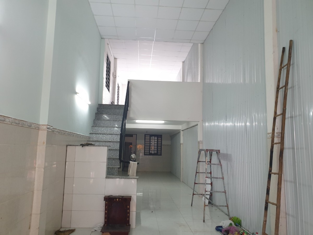 Cho thuê nhà riêng nguyên căn 120m2 chợ Linh Xuân, giá 8.5 tr/th. Như: 0902 847 816
